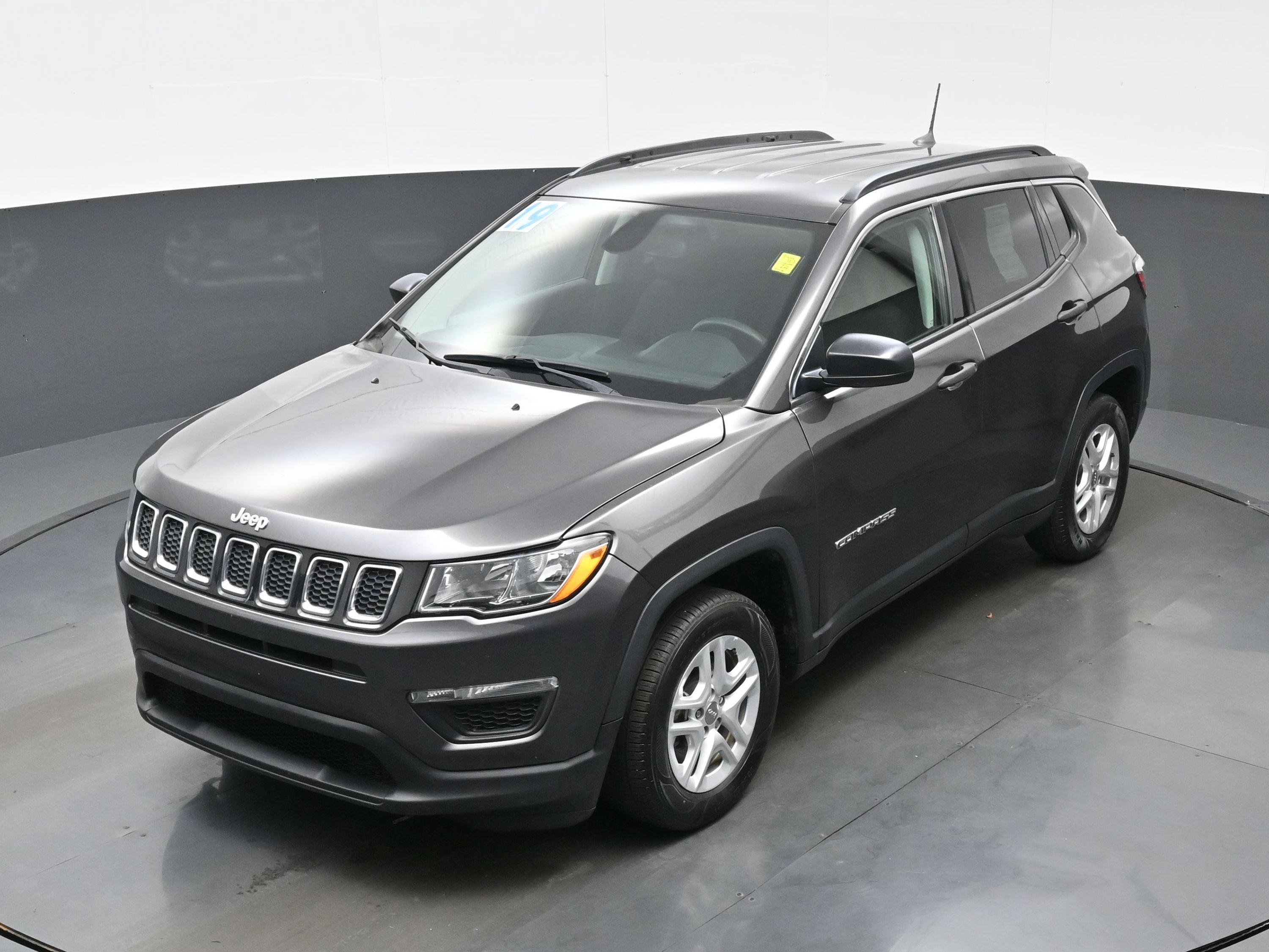 Used 2019 Jeep Compass Sport FWD image 34