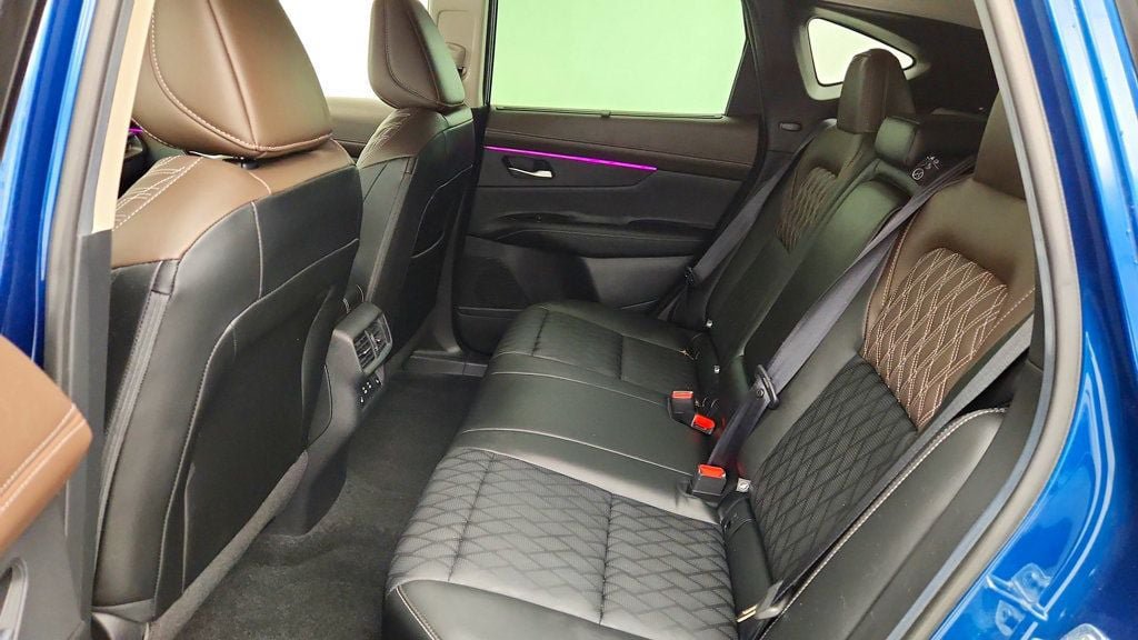 Used 2025 Nissan Murano Platinum w/ Cargo Package AWD/4WD image 20