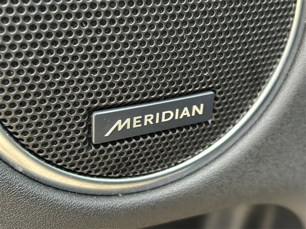 Used 2024 Land Rover Discovery Sport S image 31