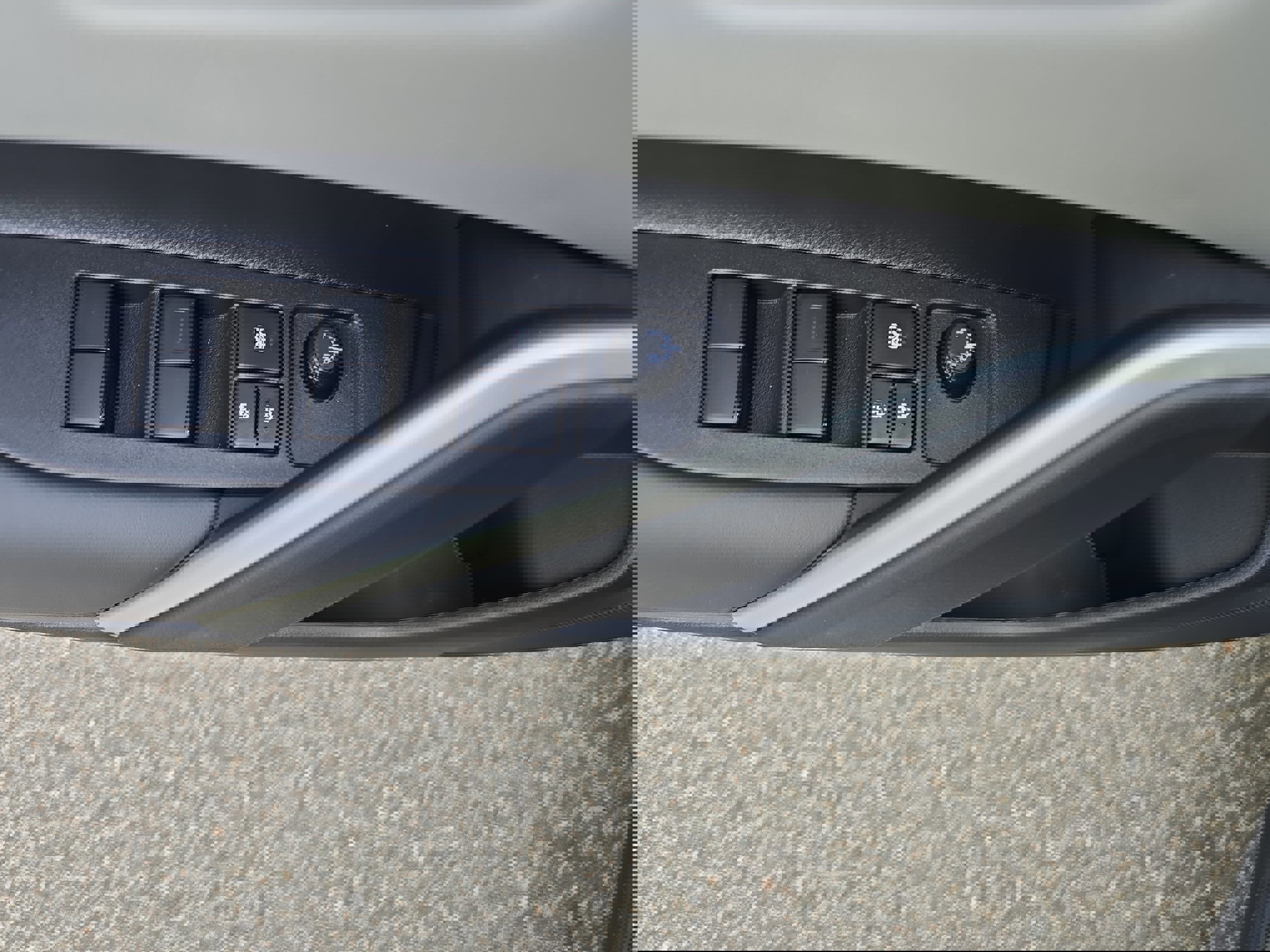 Used 2025 Toyota Corolla Cross L FWD image 25