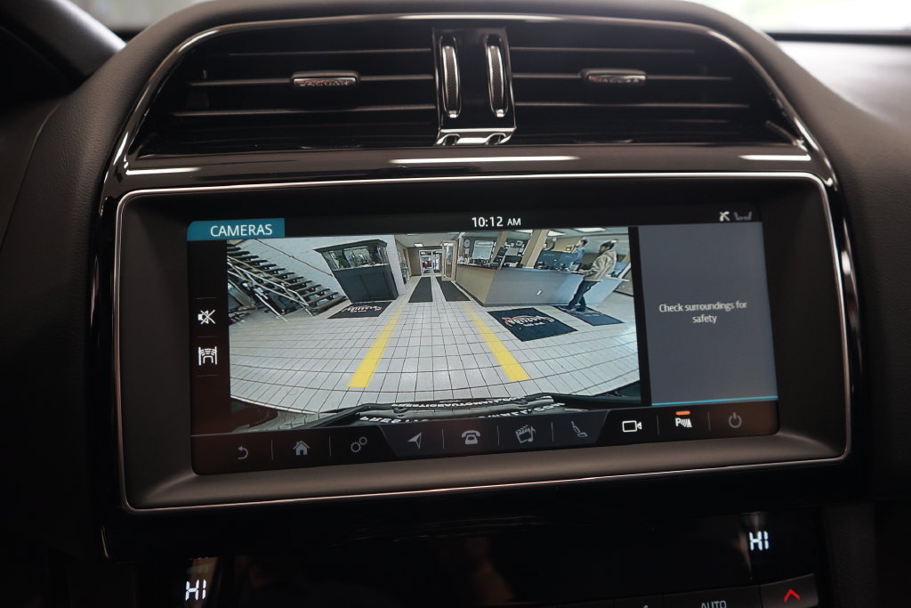 Used 2020 Jaguar F-PACE Premium AWD/4WD image 8
