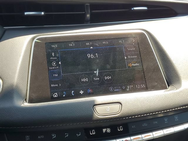 Used 2022 Cadillac XT4 Premium Luxury w/ Safety Alert Package AWD/4WD image 27
