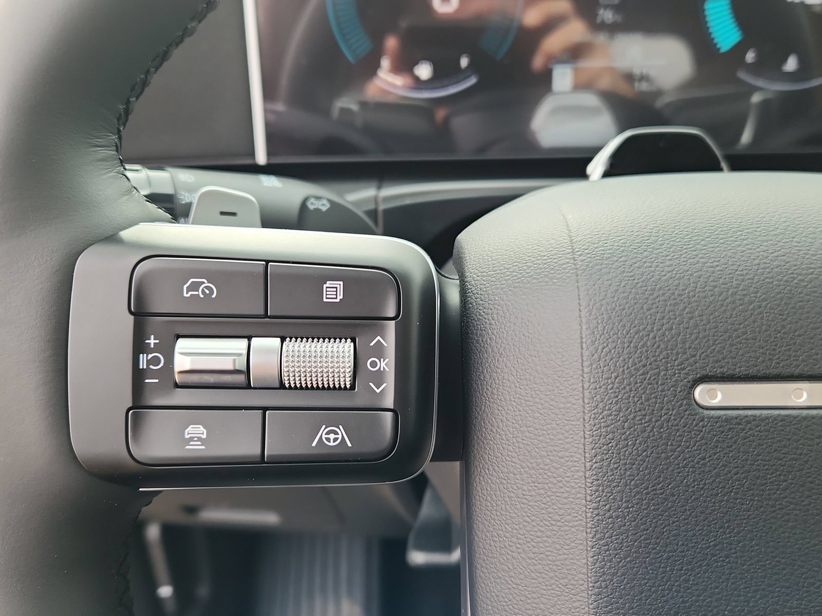 New 2026 Hyundai Santa Fe XRT AWD/4WD image 11