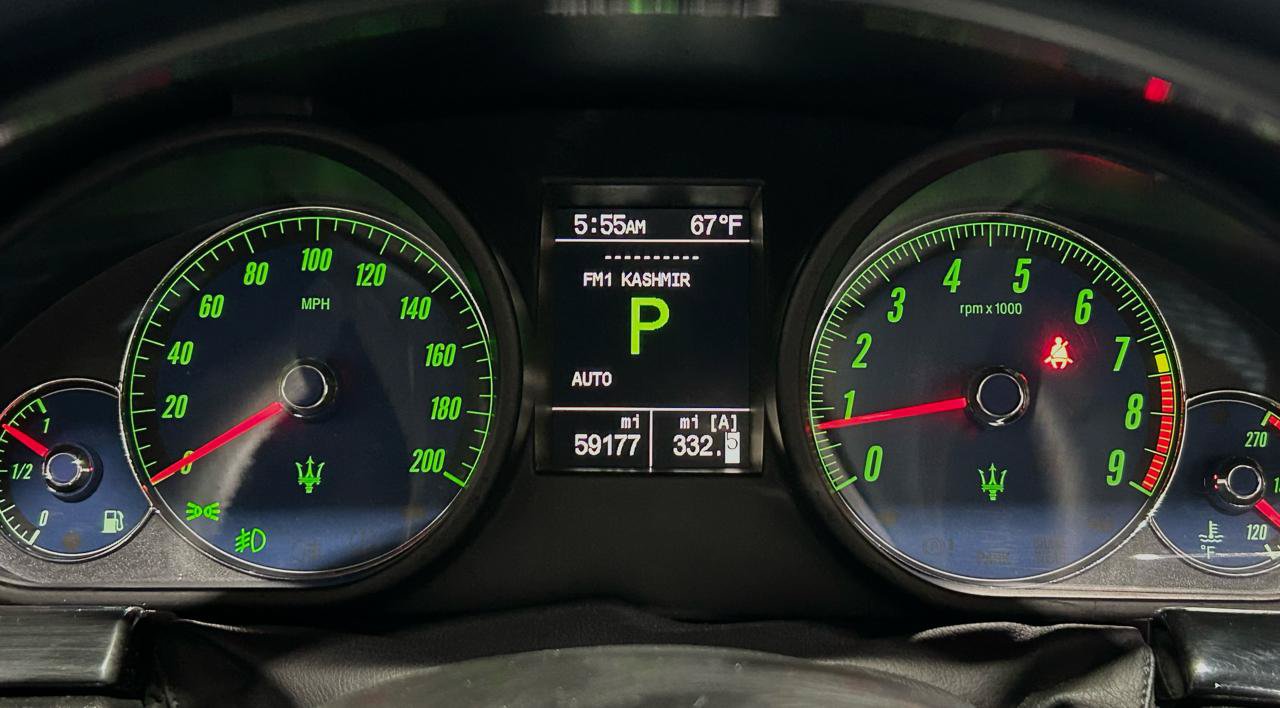Used 2011 Maserati GranTurismo Convertible RWD image 19