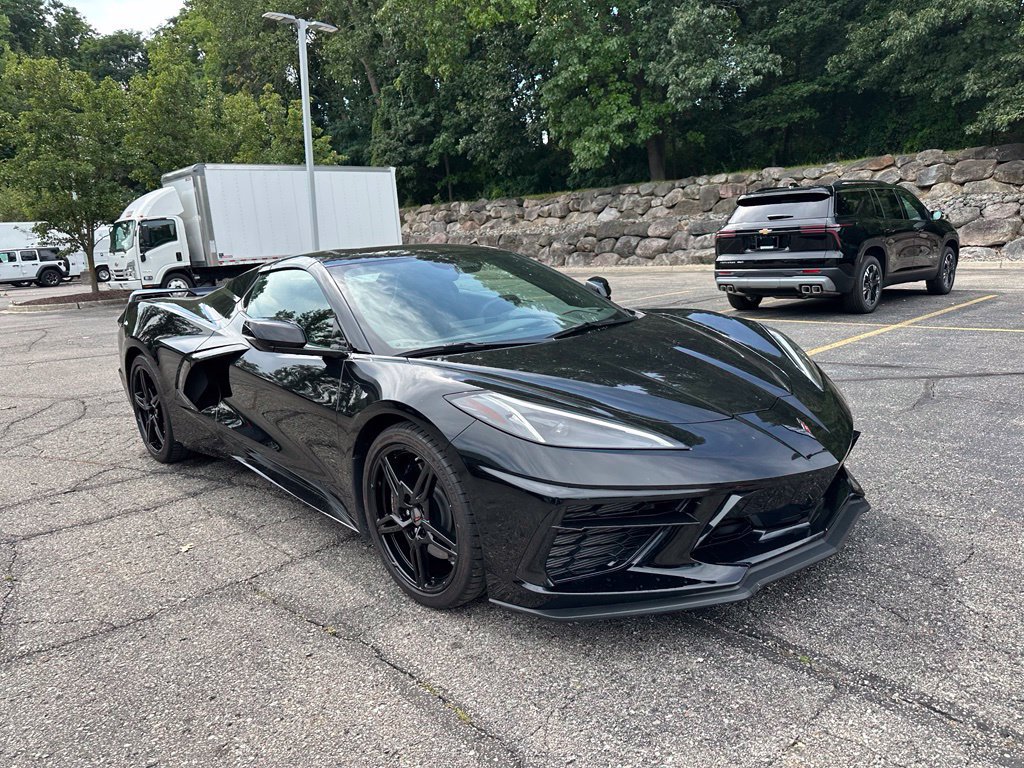 Used 2024 Chevrolet Corvette Stingray Convertible w/ Z51 Performance Package RWD image 7