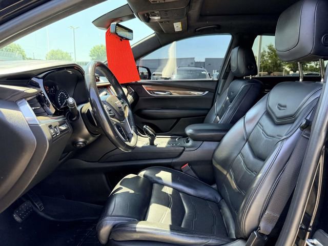 Used 2017 Cadillac XT5 Platinum AWD/4WD image 16