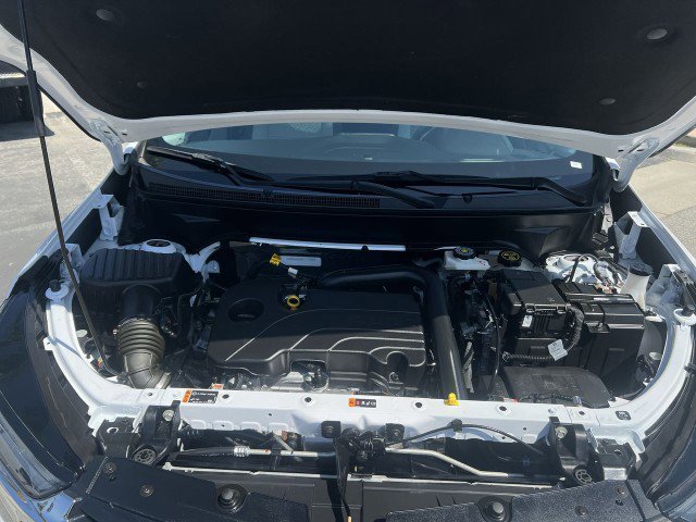 Used 2024 Chevrolet Equinox LS w/ LS Convenience Package image 28