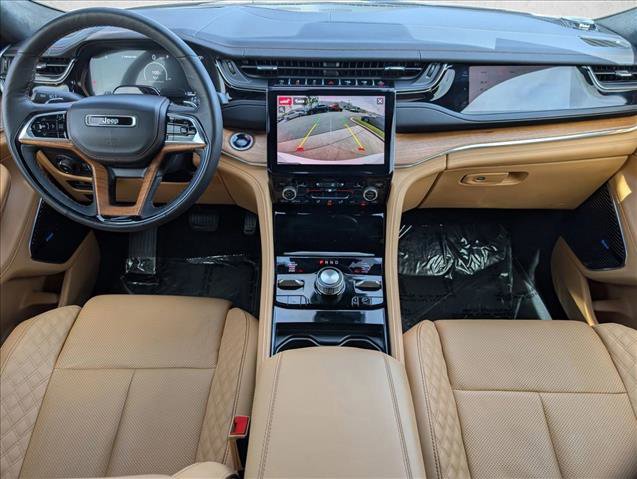 Used 2024 Jeep Grand Cherokee Summit image 19