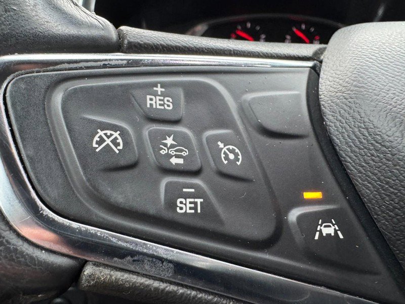 Used 2021 Chevrolet Equinox LT image 16