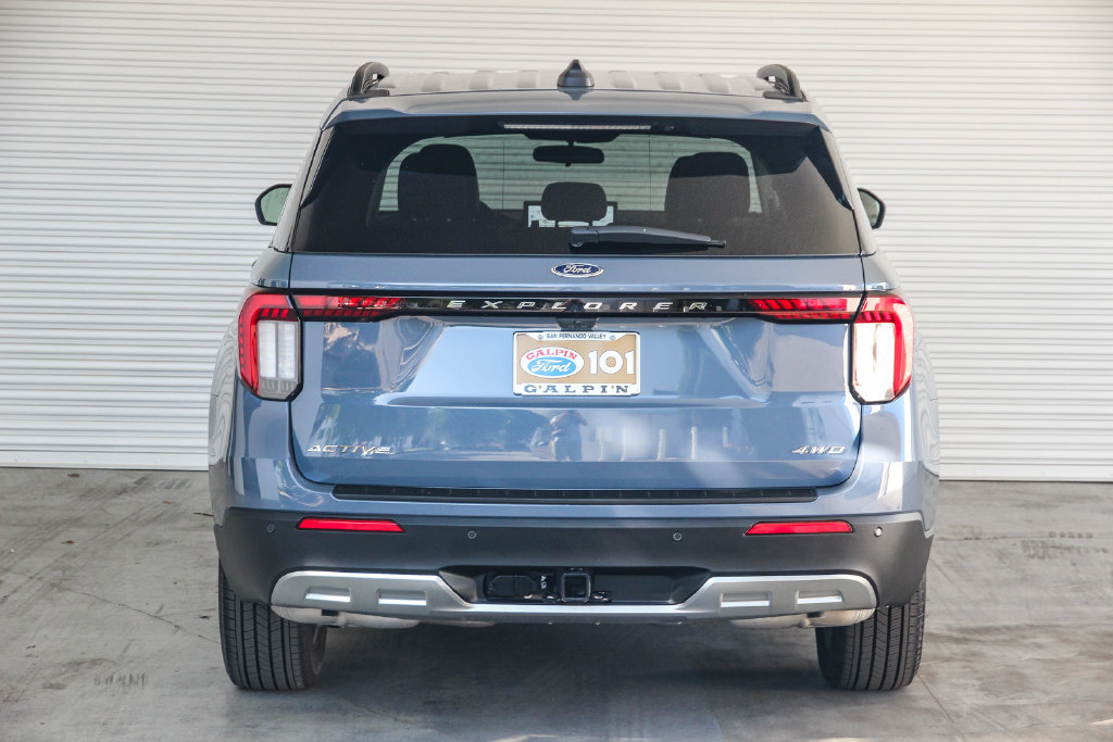 Certified 2026 Ford Explorer Active w/ Active Comfort Package AWD/4WD image 5