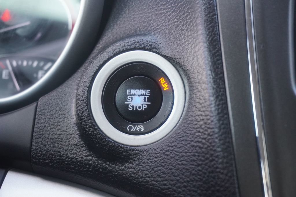 Used 2020 Dodge Journey SE FWD image 23
