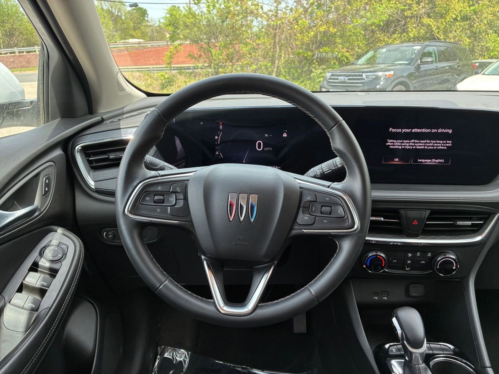 Used 2025 Buick Encore GX Preferred AWD/4WD image 32