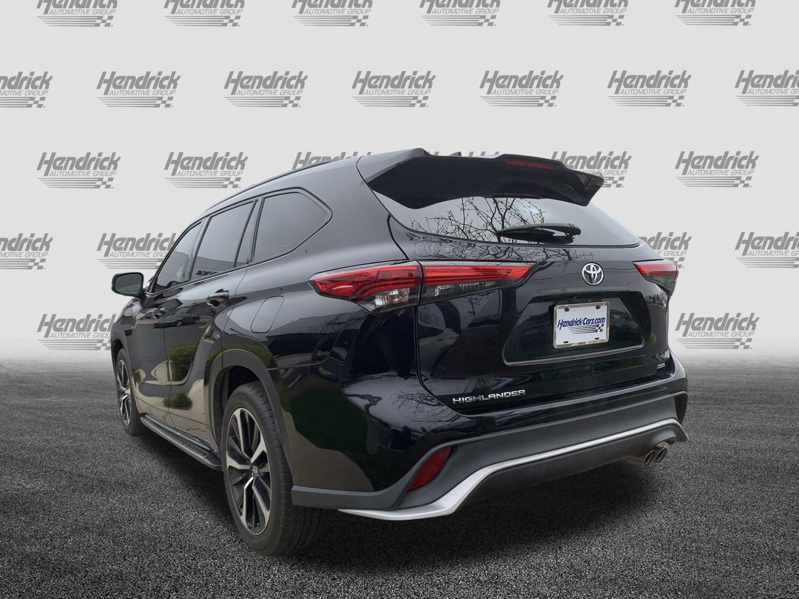 Used 2022 Toyota Highlander XSE image 8