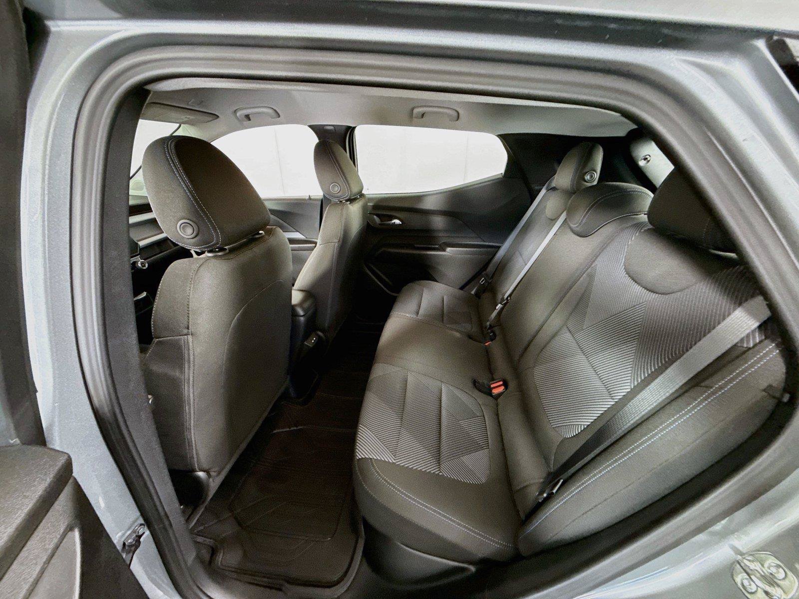 New 2027 Chevrolet Bolt LT w/ Comfort Package FWD image 17