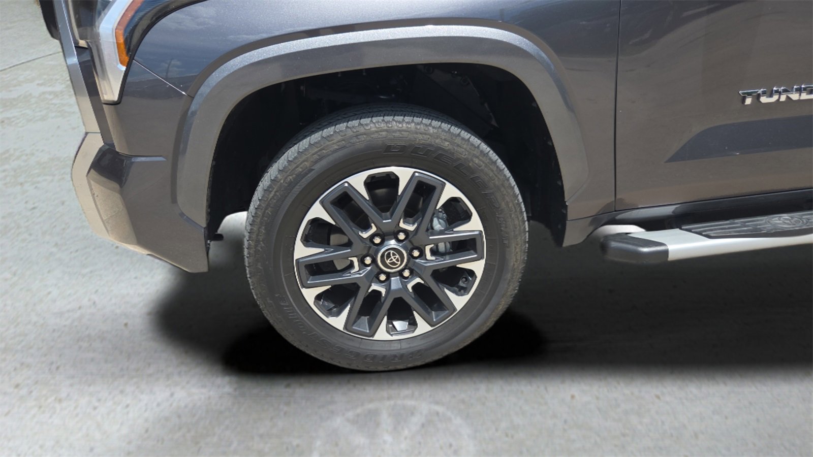 Used 2023 Toyota Tundra Limited image 19