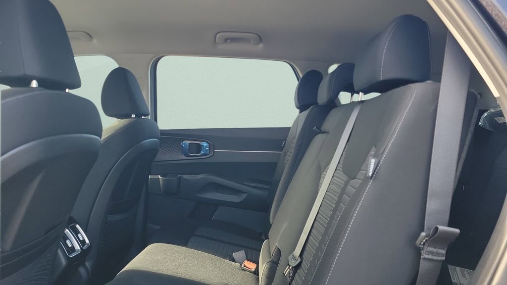 New 2026 Kia Sorento LX FWD image 21