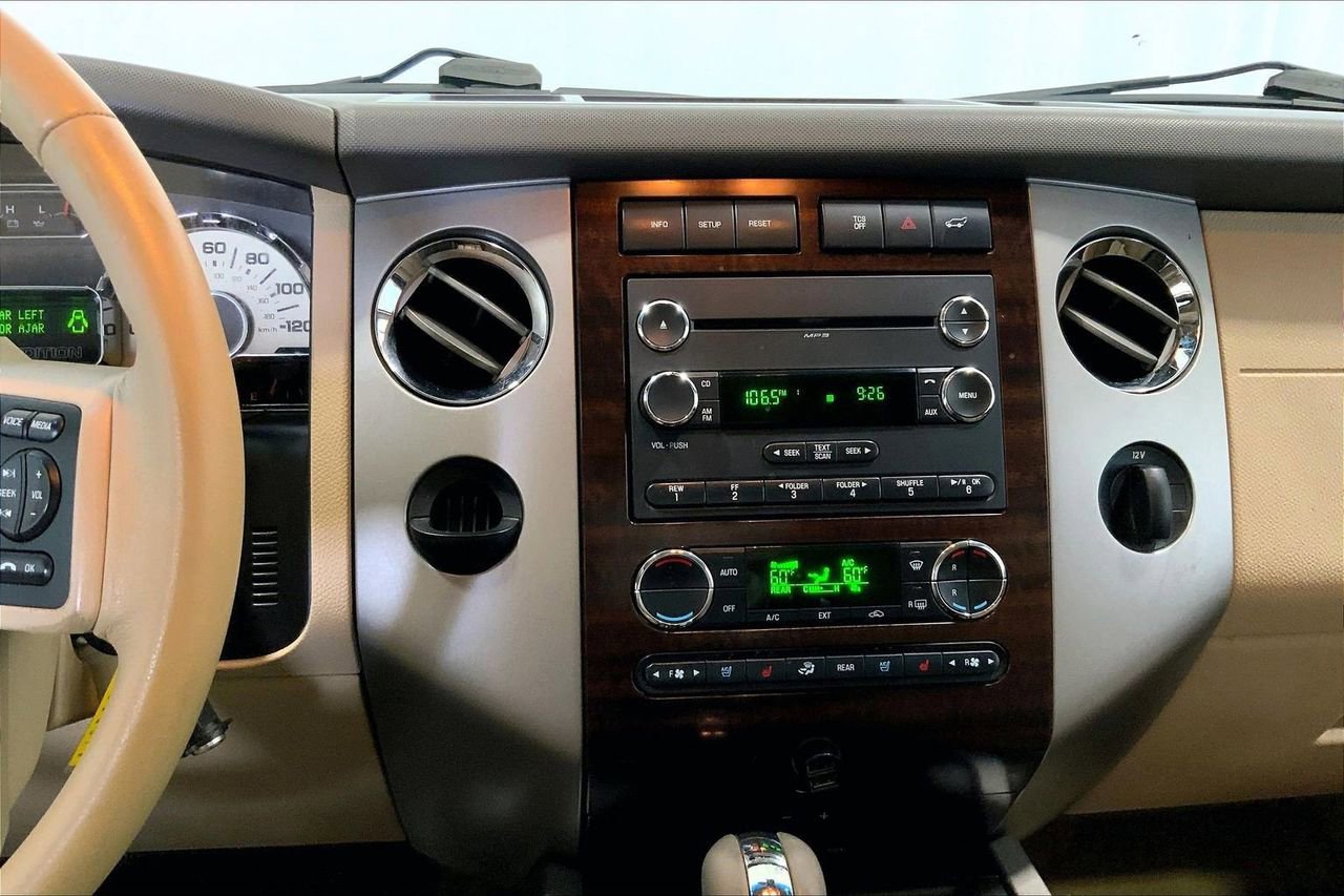 Used 2013 Ford Expedition XLT RWD image 5
