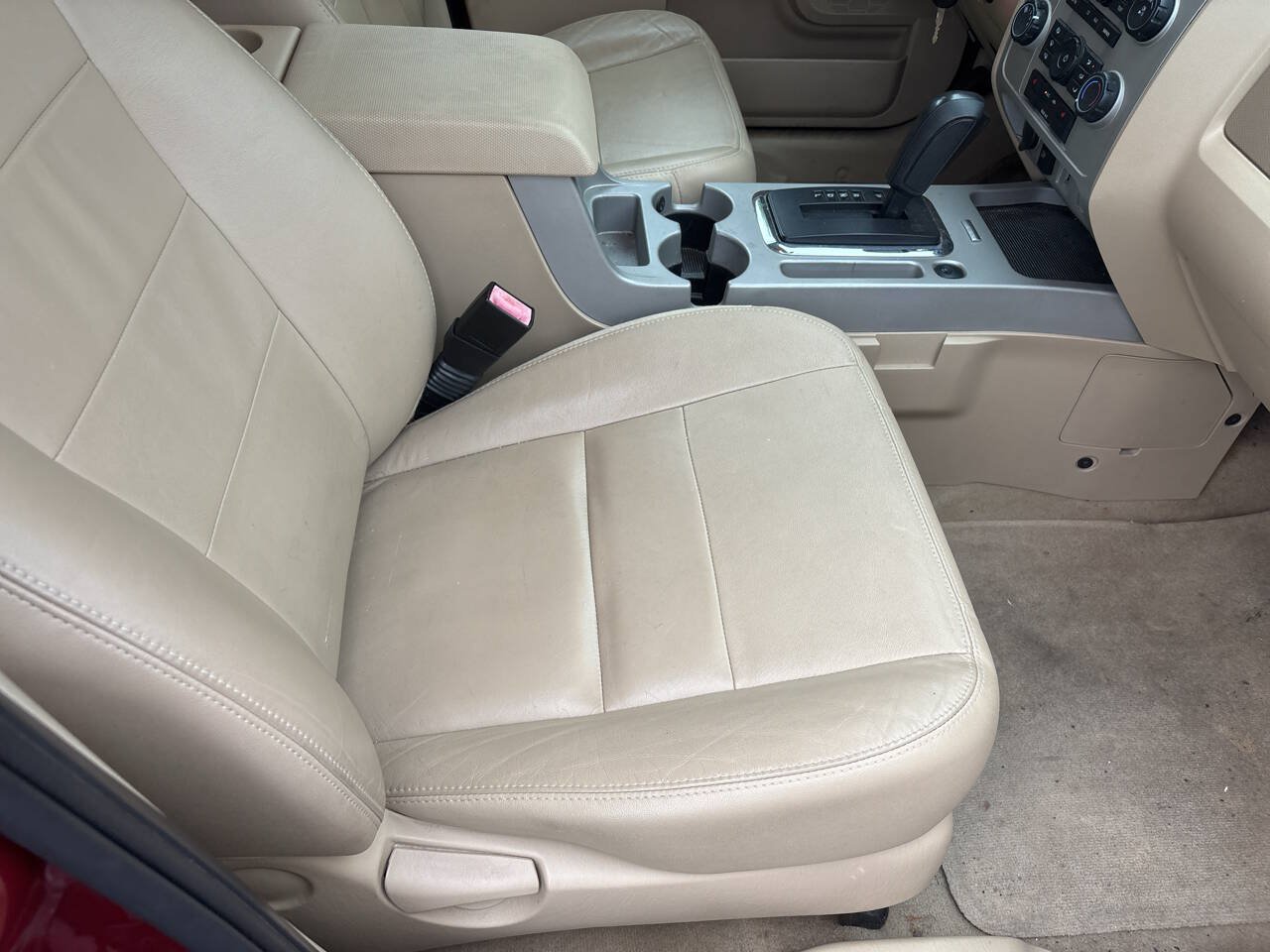 Used 2012 Ford Escape XLT AWD/4WD image 9