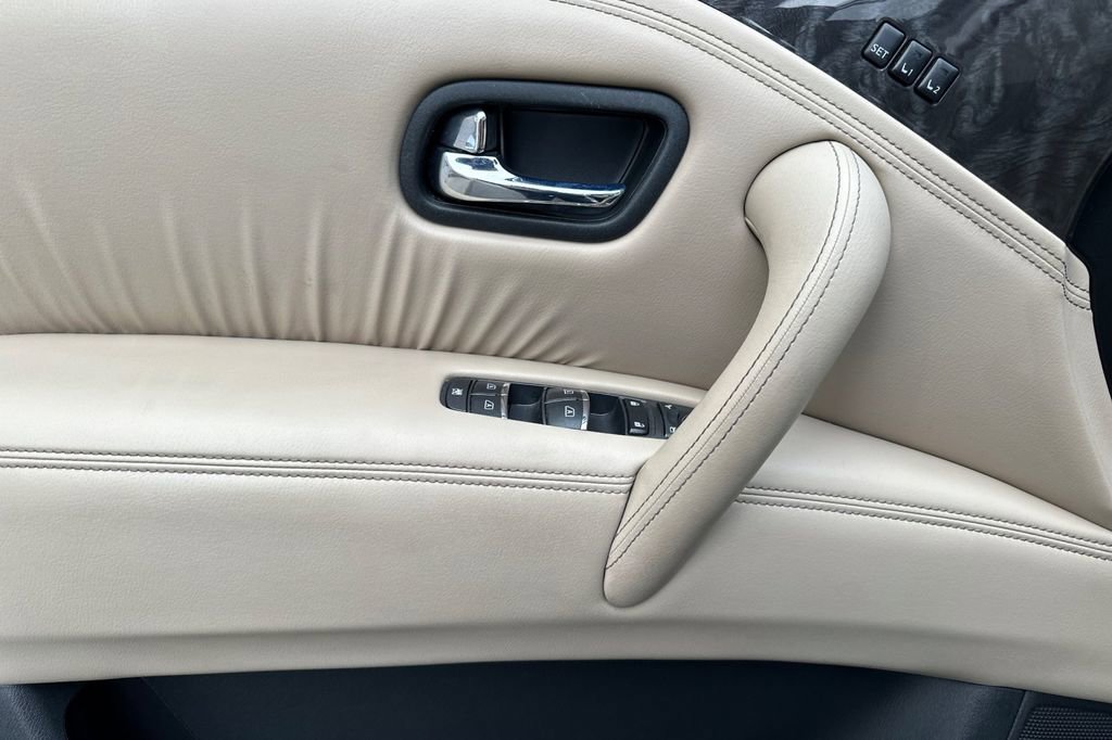 Used 2021 Nissan Armada Platinum w/ Captain's Chairs Package image 11