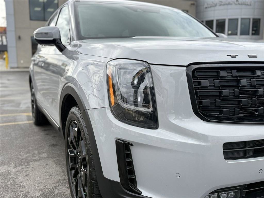 Used 2022 Kia Telluride SX w/ SX Prestige Package image 10