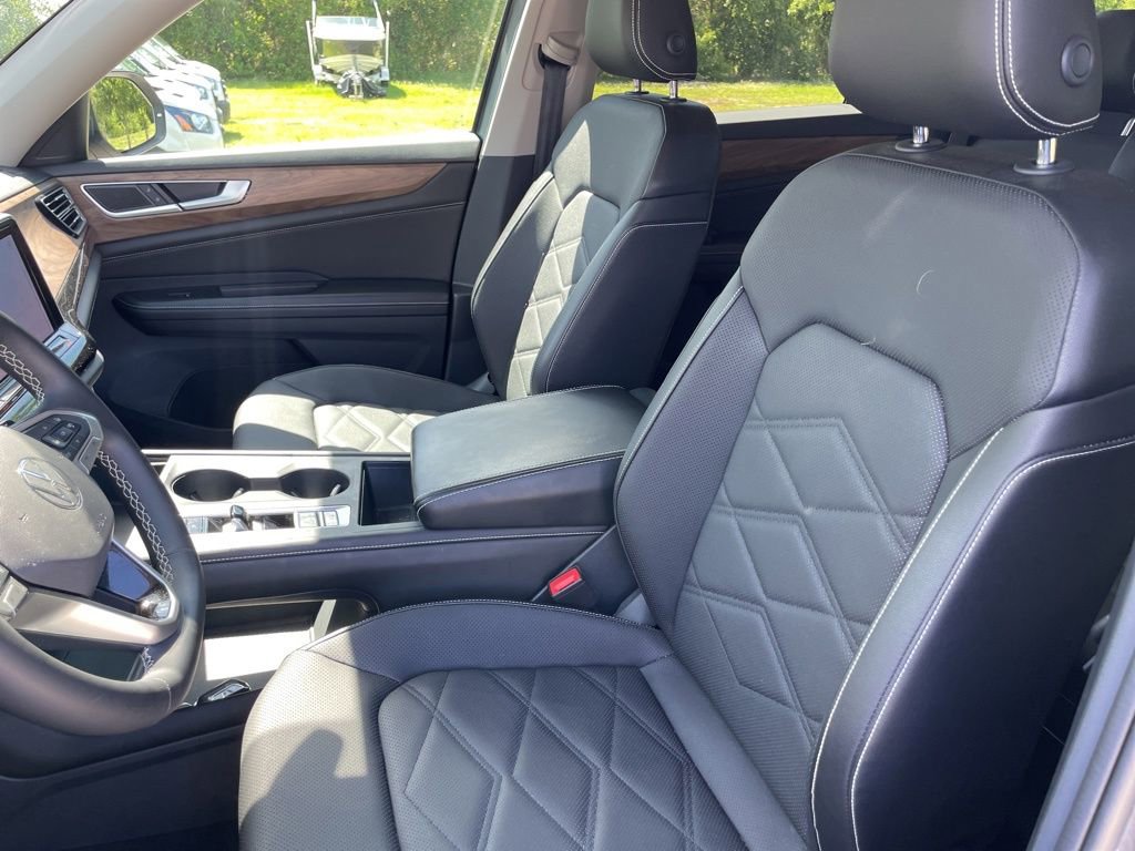 Used 2024 Volkswagen Atlas SE FWD image 15