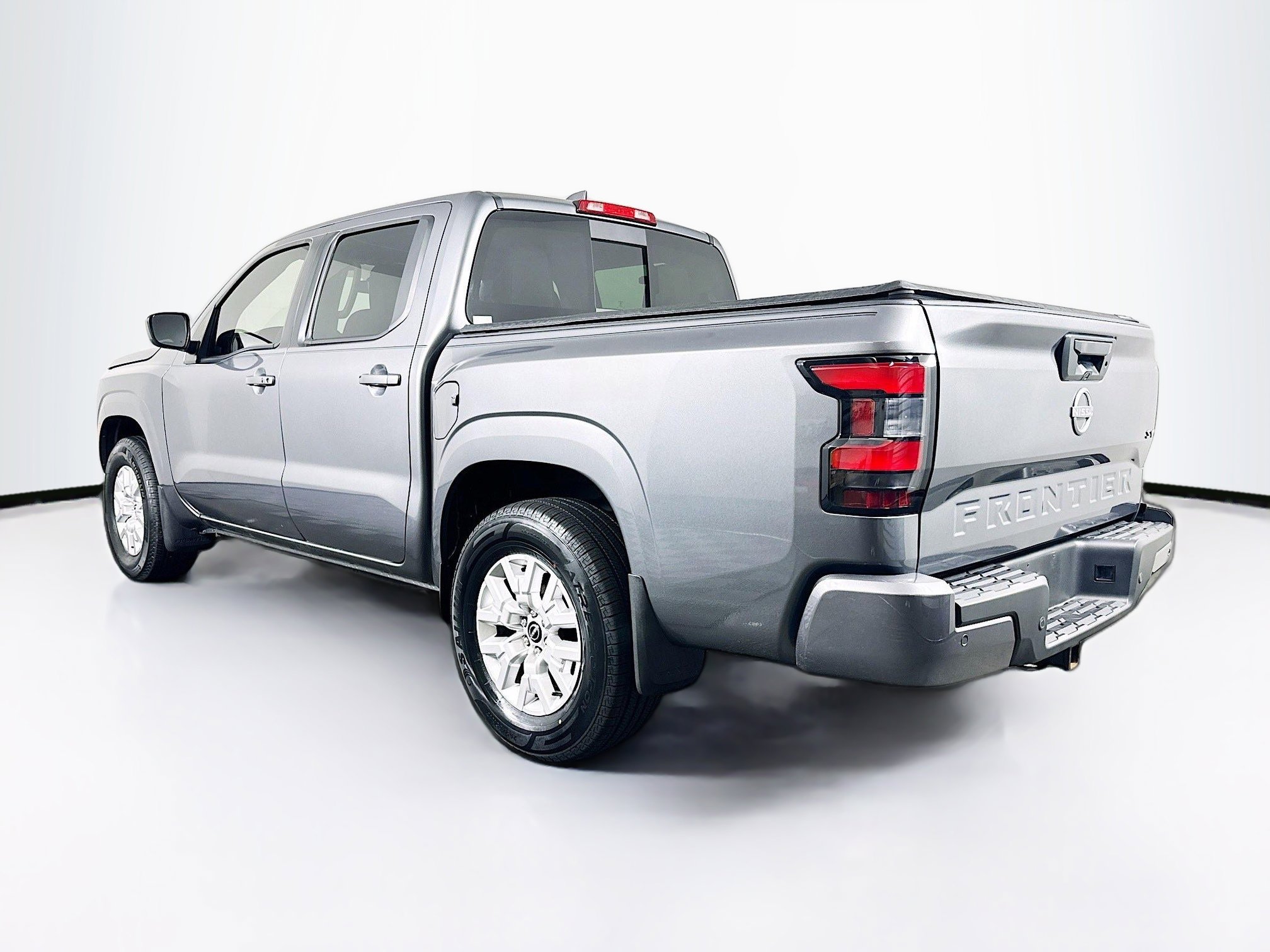 Used 2024 Nissan Frontier SV w/ SV Convenience Package image 5