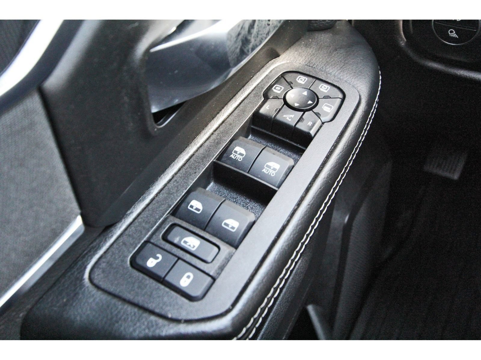 Used 2025 RAM 3500 Big Horn AWD/4WD image 21