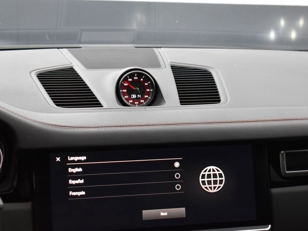 Used 2023 Porsche Cayenne GTS image 22