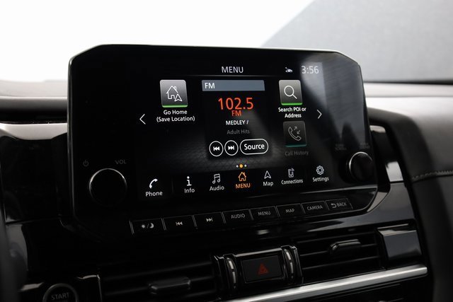 Certified 2024 Nissan Pathfinder SL image 17