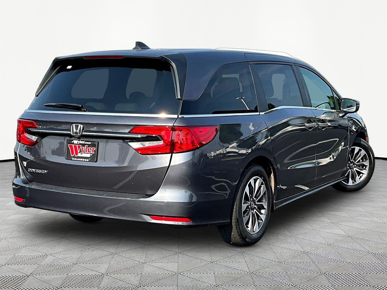 Used 2023 Honda Odyssey EX-L image 6