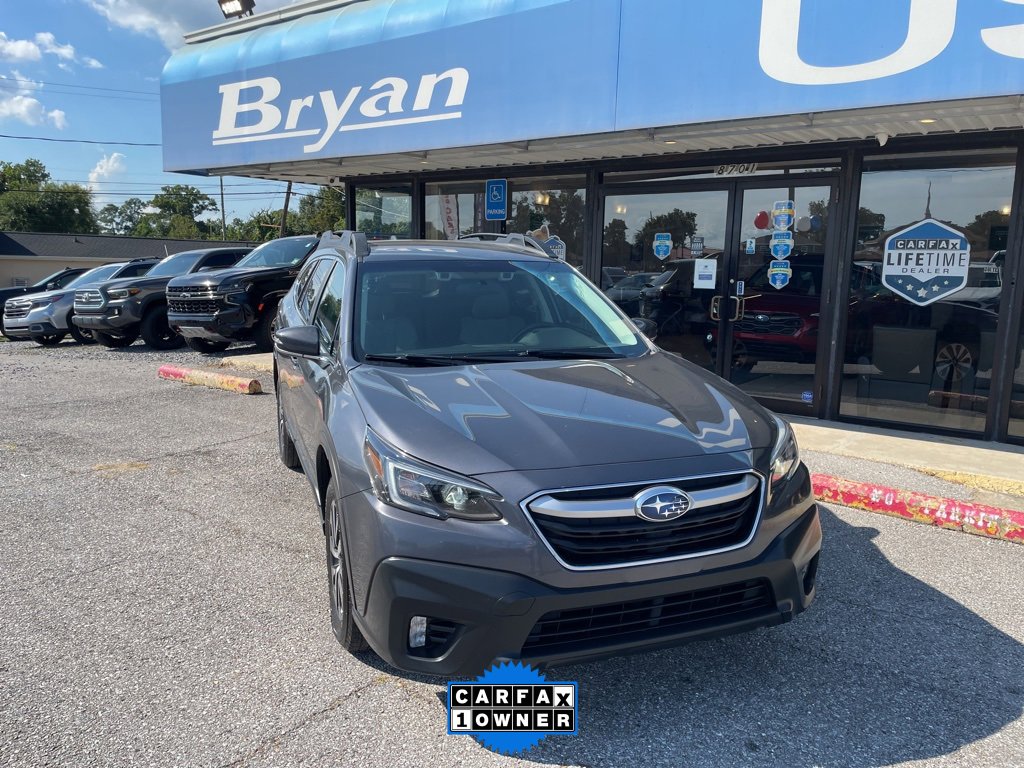 Used 2022 Subaru Outback Premium image 2