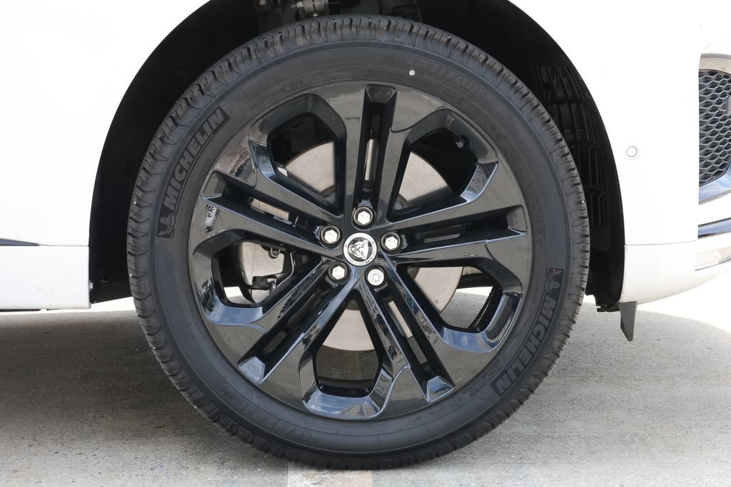Used 2026 Jaguar F-PACE R-Dynamic S AWD/4WD image 7