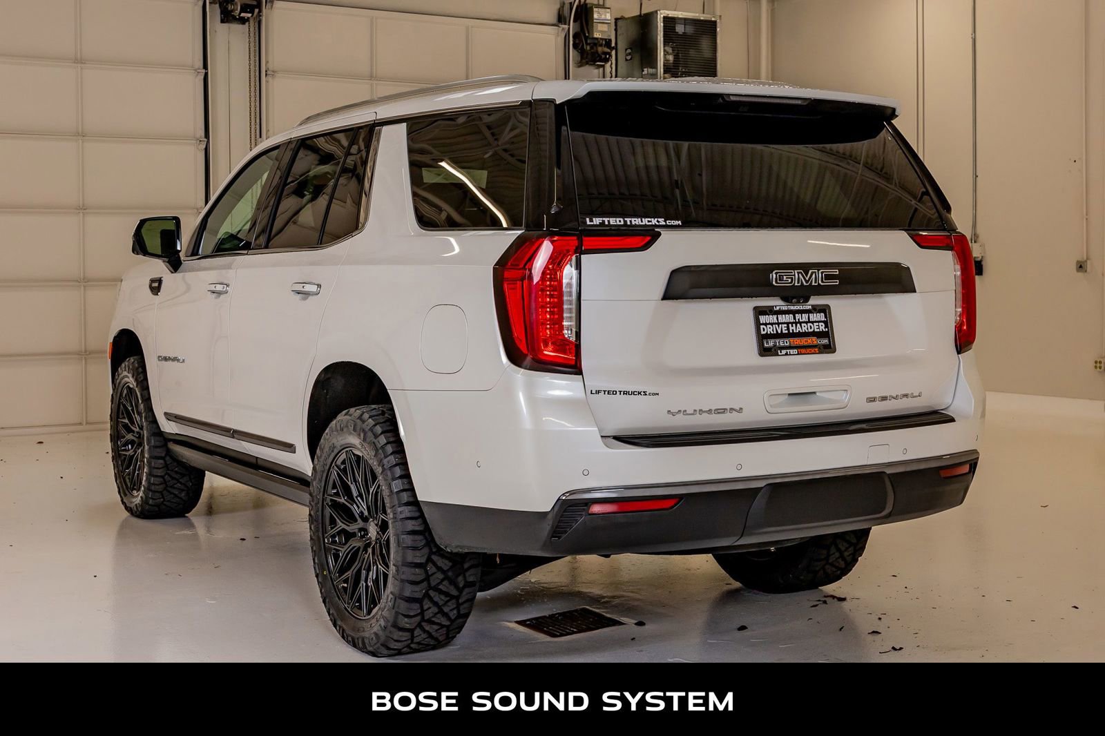 Used 2024 GMC Yukon Denali Ultimate AWD/4WD image 7