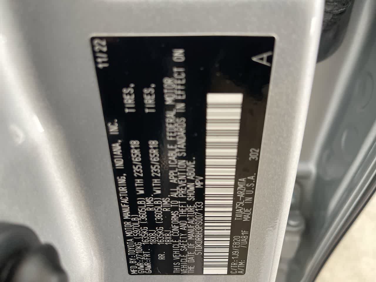 Used 2023 Toyota Highlander XLE AWD/4WD image 29