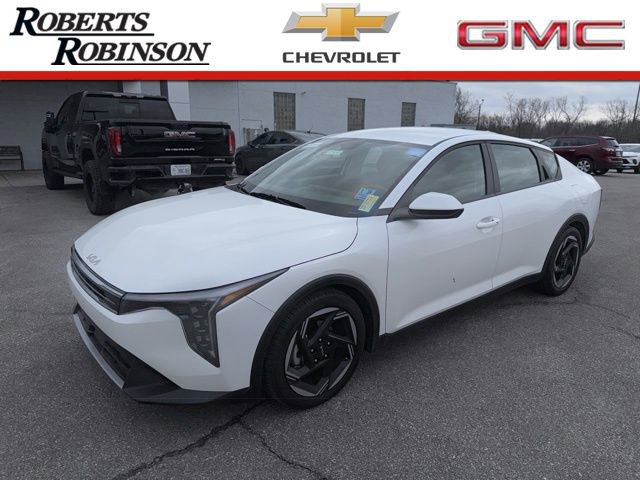 Used 2025 Kia K4 EX image 1
