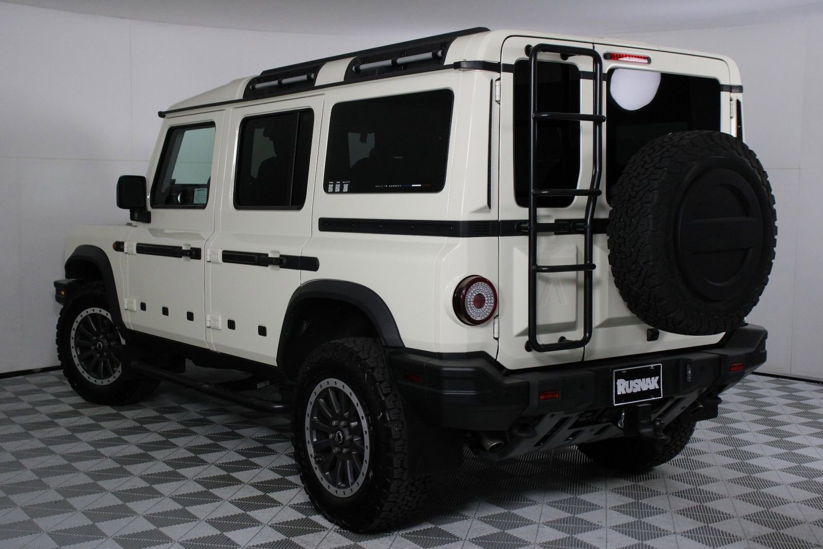 Used 2025 INEOS Grenadier Fieldmaster Edition image 4