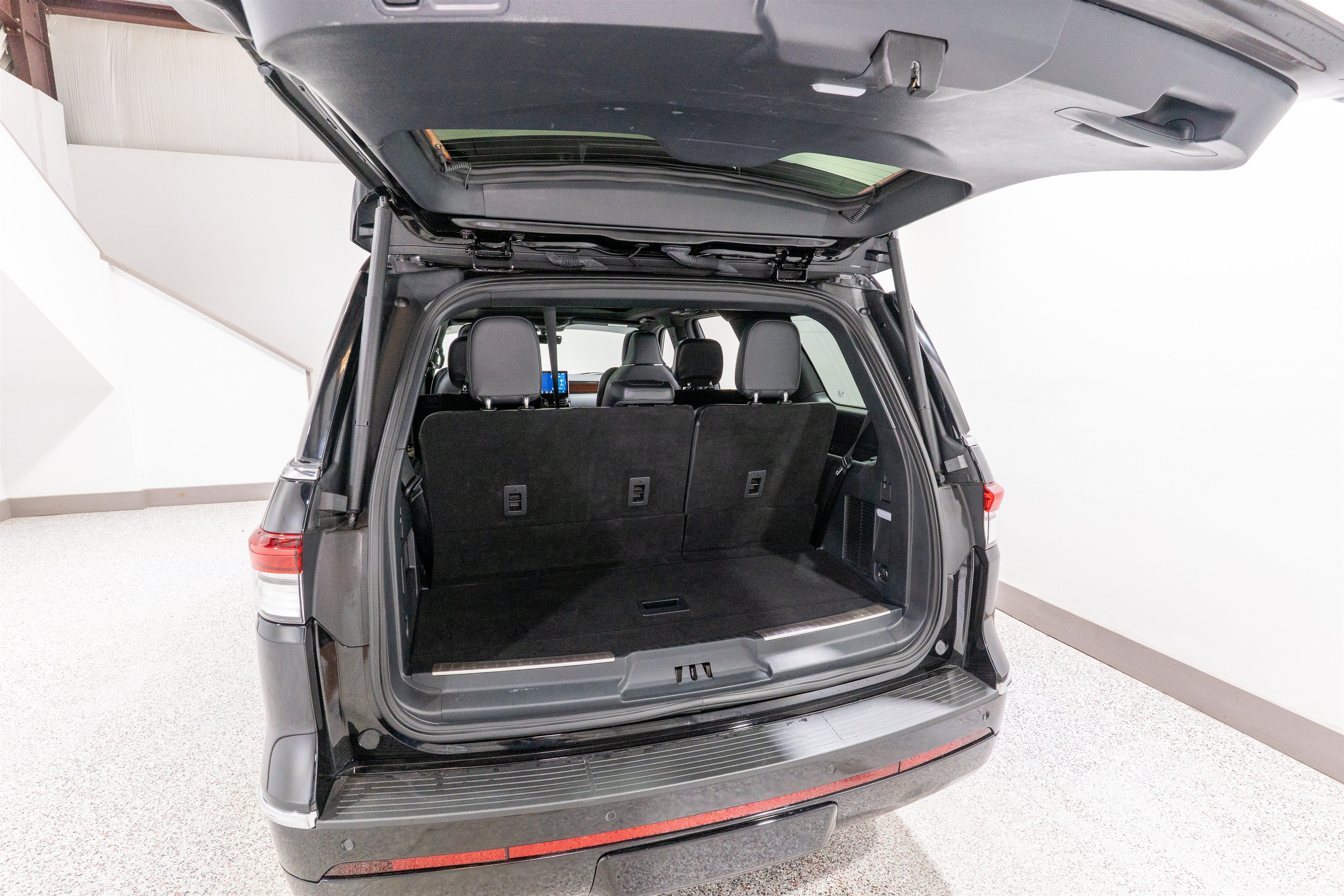 Used 2024 Lincoln Navigator Reserve AWD/4WD image 36