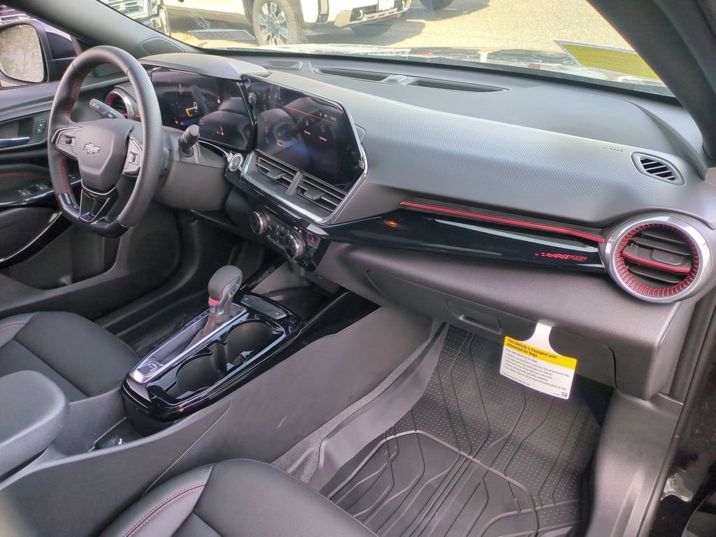 New 2026 Chevrolet Trax RS w/ Sunroof Package image 24