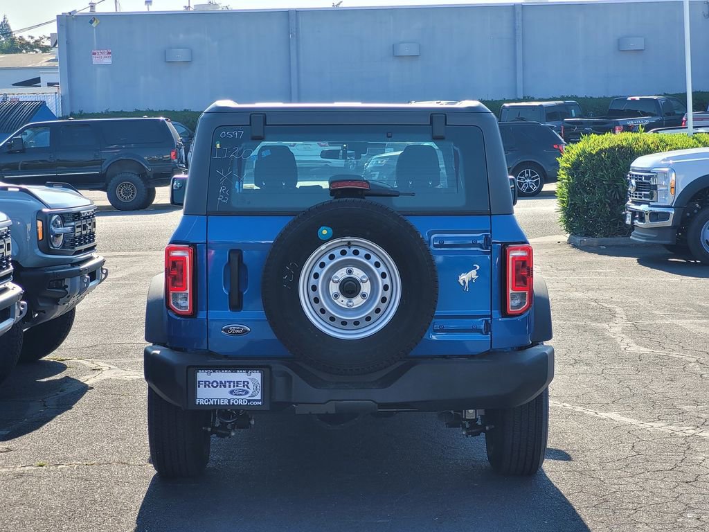 New 2025 Ford Bronco 4-Door image 30