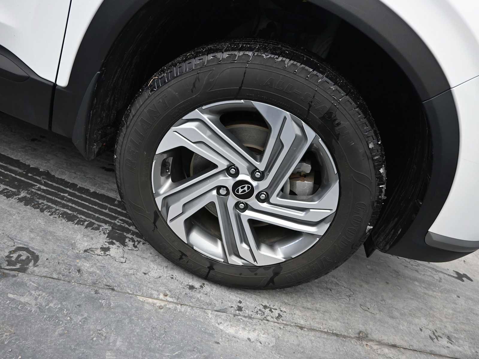 Used 2023 Hyundai Santa Fe SEL image 26