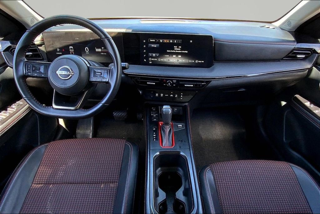 Used 2025 Nissan Kicks SR image 7