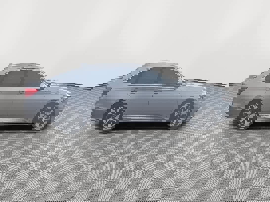 Used 2019 Honda Accord Touring image 9