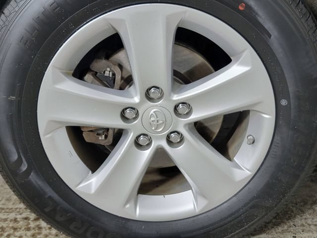 Used 2014 Toyota RAV4 XLE AWD/4WD image 10