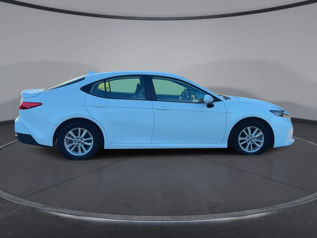 Used 2025 Toyota Camry LE w/ Convenience Package FWD image 9