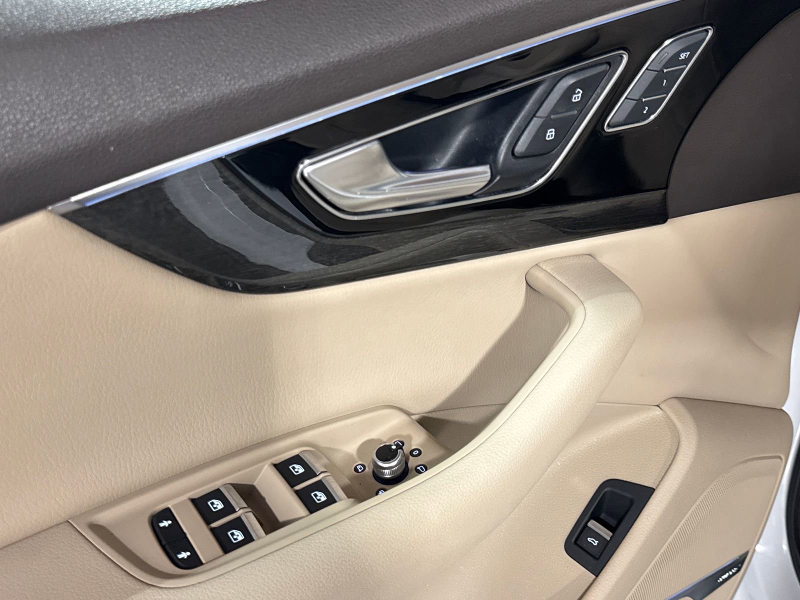 Used 2019 Audi Q7 3.0T Premium Plus w/ Premium Plus Package AWD/4WD image 15