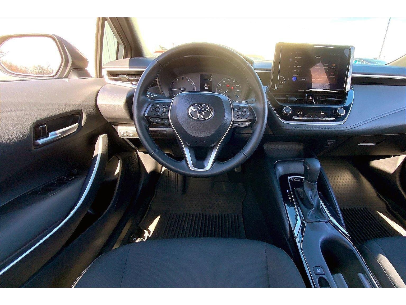 Used 2024 Toyota Corolla SE image 5