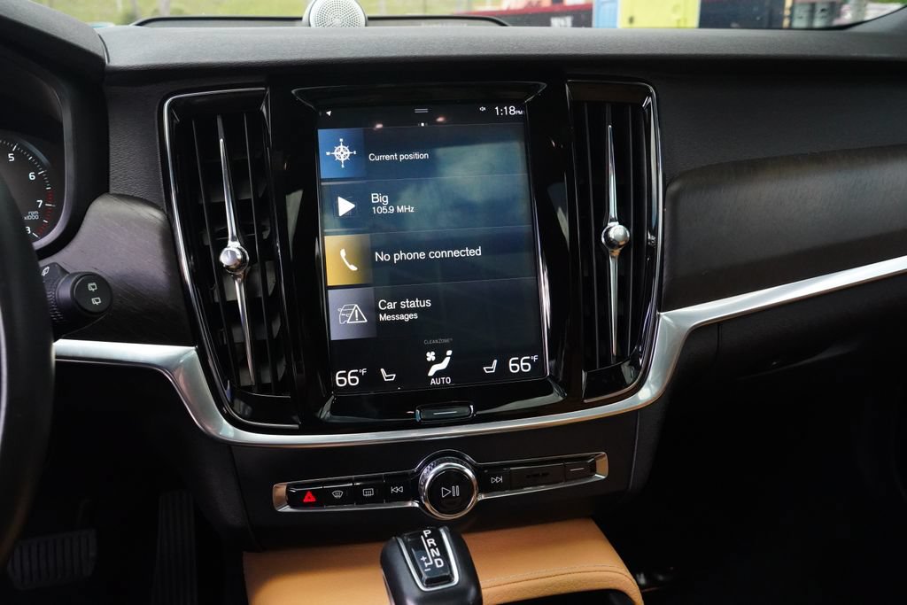 Used 2019 Volvo V90 T6 Cross Country AWD/4WD image 26