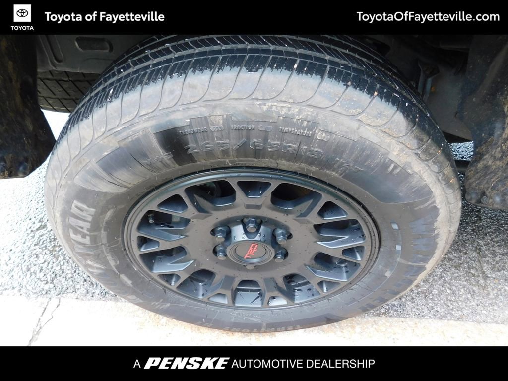 Used 2025 Toyota Tacoma SR5 AWD/4WD image 7