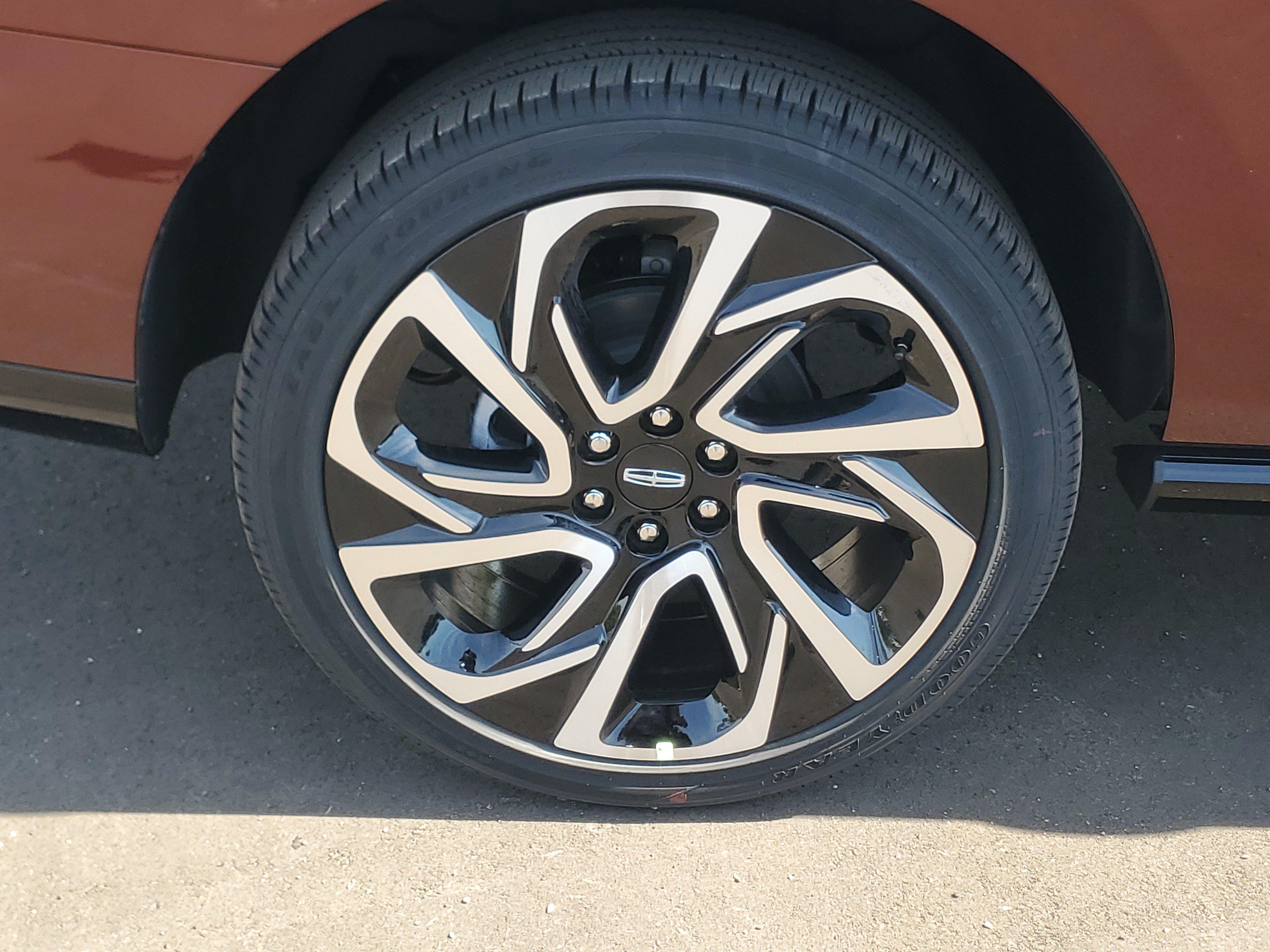 New 2027 Lincoln Navigator Reserve AWD/4WD image 5