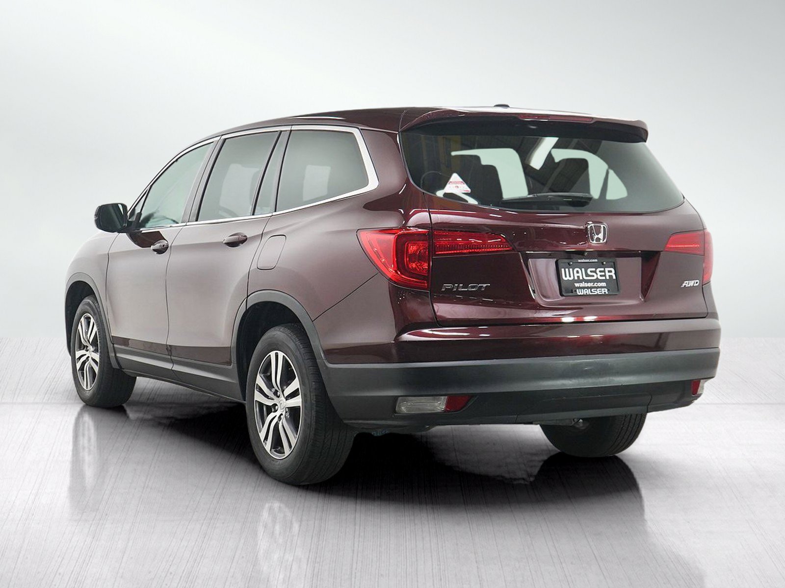 Used 2017 Honda Pilot EX-L image 3